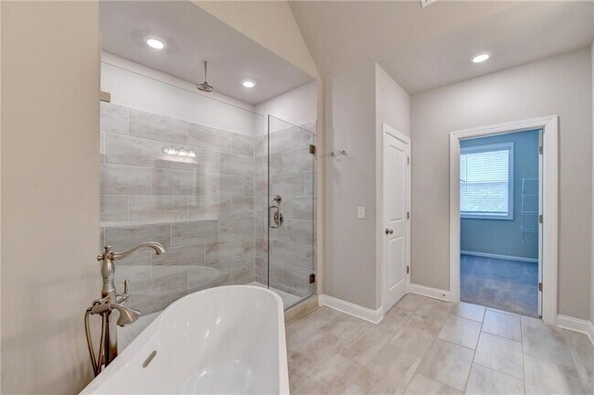 Building Photo - 336 Atley Pl