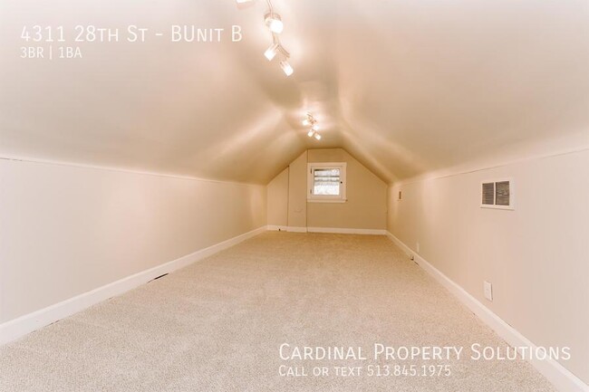 Building Photo - Charming 3-bedroom Apartment in Oakley | P...