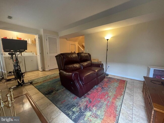 Building Photo - 14286 Glade Spring Dr