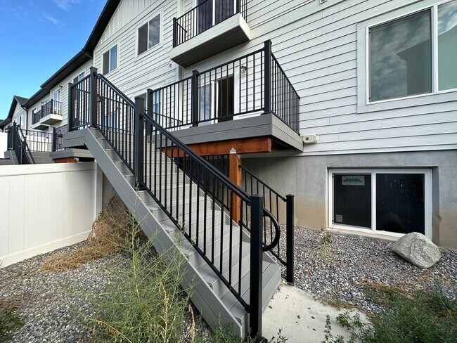 Building Photo - 1113 E 1270 S