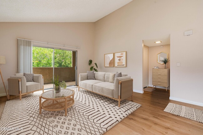 Building Photo - 460 Arbor Ln Ct