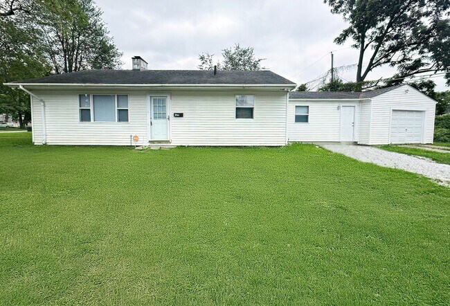 Primary Photo - 3161 Brownlee Ave