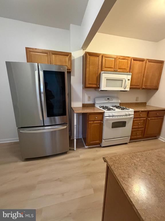 Building Photo - 9 Hartford Rd