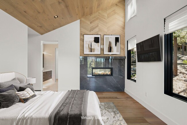 Building Photo - Luxury Mountain Retreat
