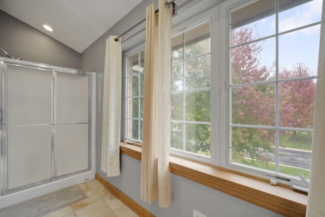 Building Photo - N54W16164 Westwind Dr