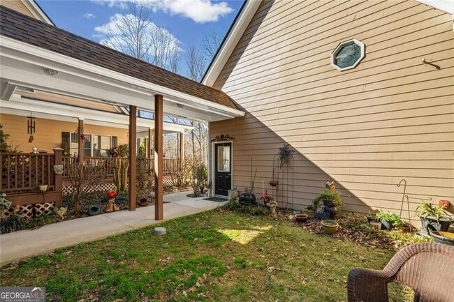 Building Photo - 4640 Chestatee Pointe Rd