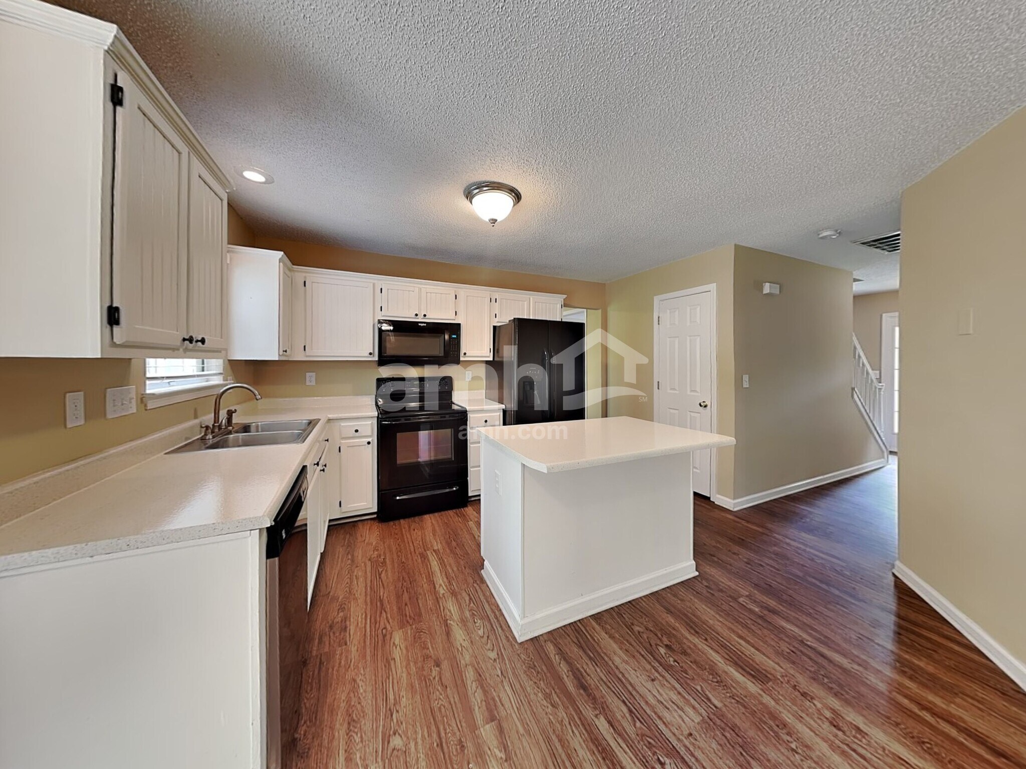 Building Photo - 12719 Diamond Dr
