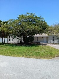 Building Photo - 17131 SW 85th Ave