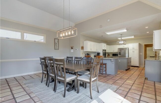 Building Photo - 2587 Park Creek Cove S