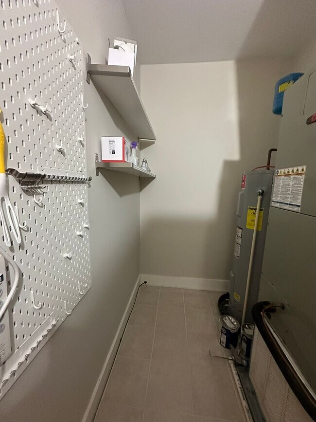 Building Photo - Modern 2 Bedroom, 2 Bathroom Penthouse with Parking in Historic LeDroit Park