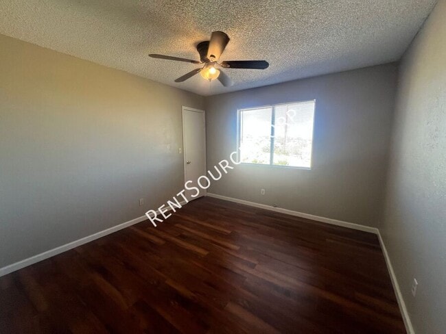 Building Photo - 27333 Mesquite St