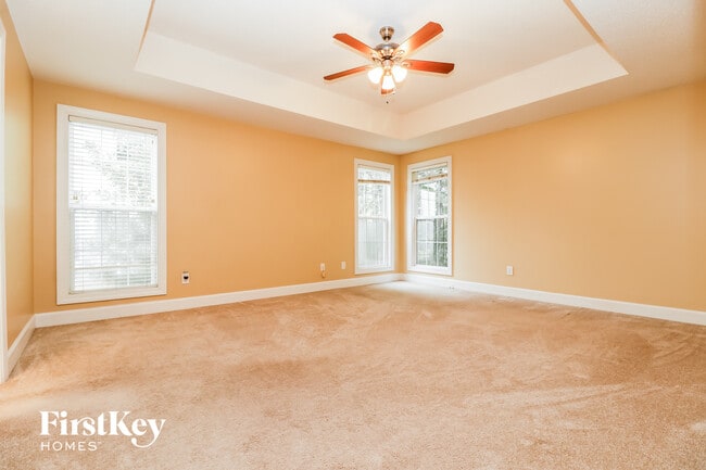 Building Photo - 1033 Bidwell Cir