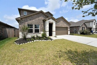 Building Photo - 10012 Deussen Ln