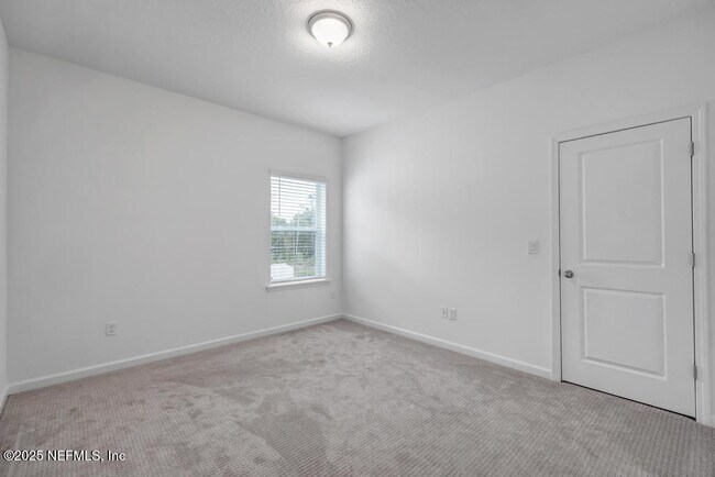 Building Photo - 442 Stargaze Ln