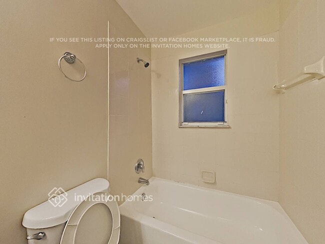 Building Photo - 5352 SW 155th Ave