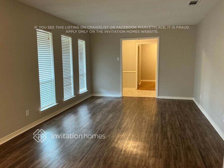 Building Photo - 1506 Mayfield Ave
