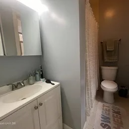 Building Photo - 1407 W Addison St