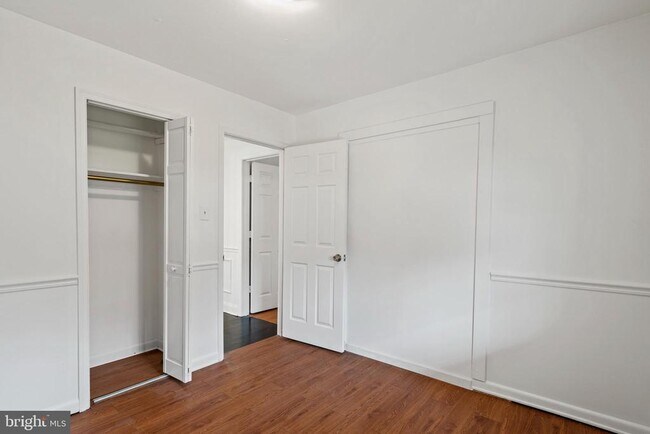 Building Photo - 7515 Pleasant Way