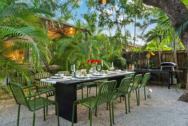 Building Photo - 1884 SW 17th St