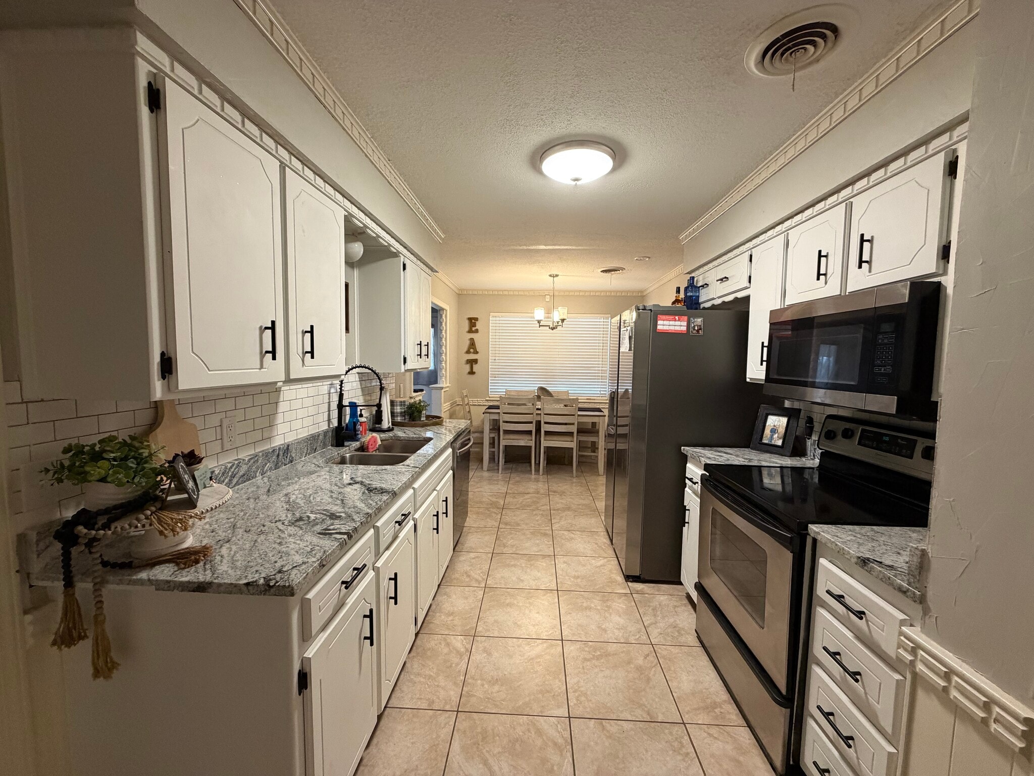 Building Photo - 1106 Parr St