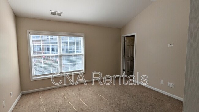 Building Photo - 1747 Oak Brook Ln NW