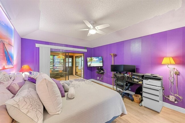 Building Photo - 6809 SE Yorktown Dr