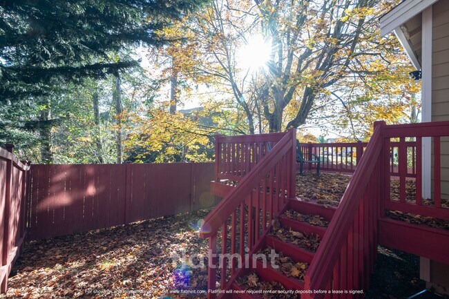 Building Photo - 4418 137th Pl SE