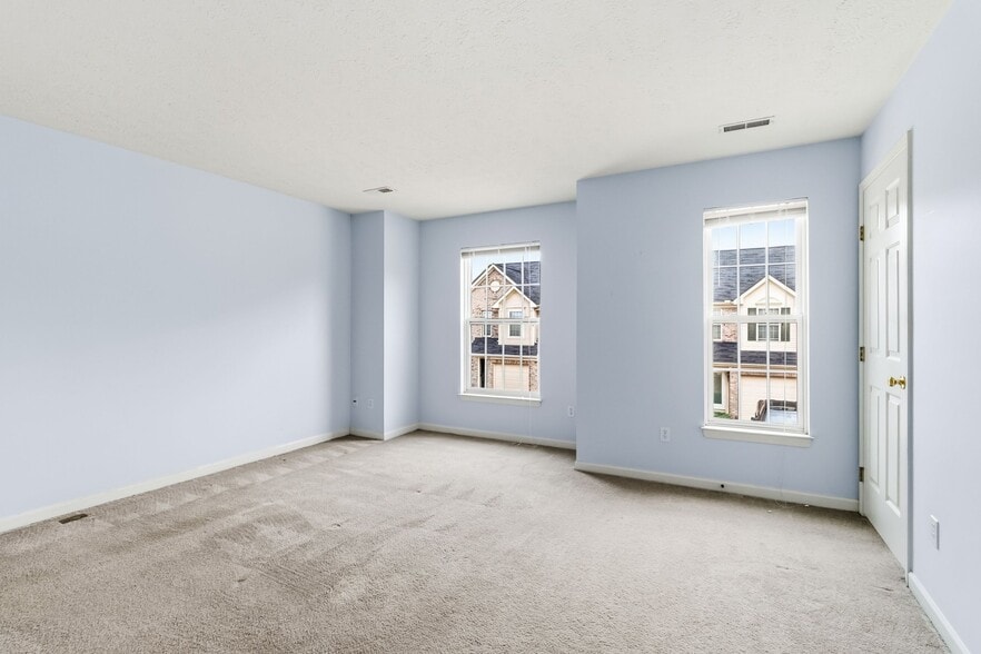 Building Photo - 105 Limestone Ct