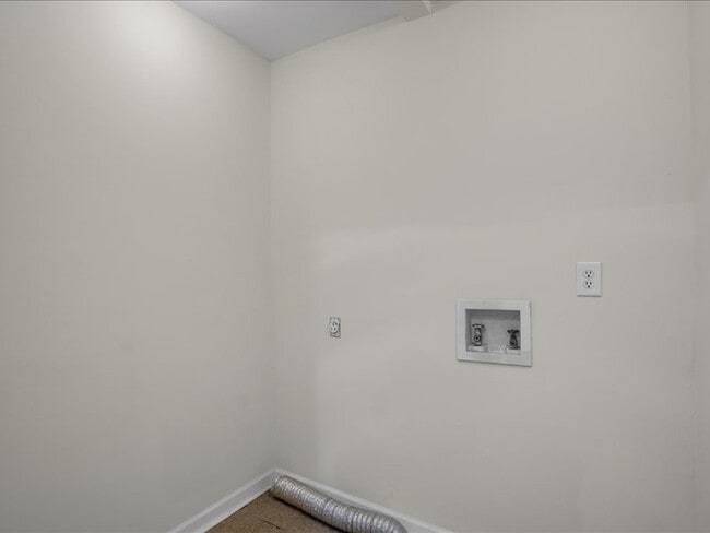 Building Photo - 109 Elcon Dr