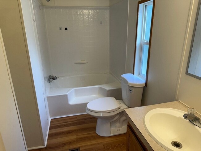 Building Photo - 5200 John Hall Rd