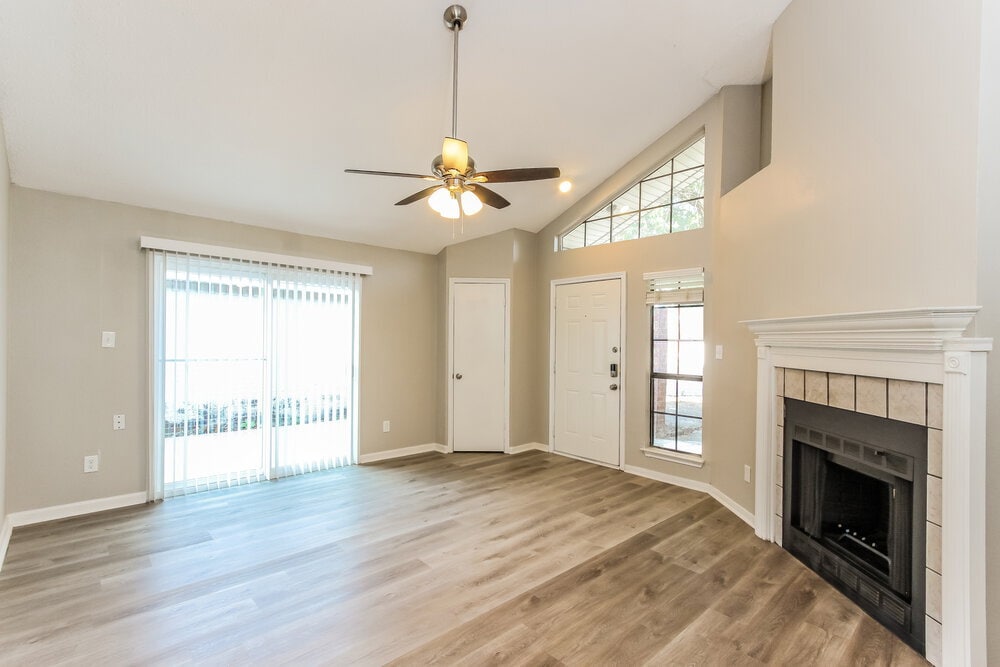 Building Photo - 6736 Poppy Dr