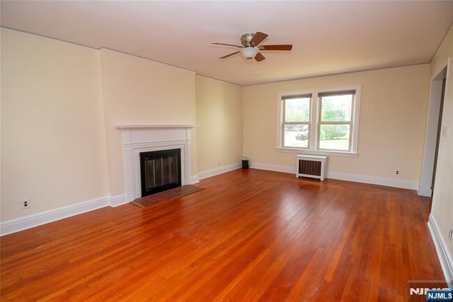 Building Photo - 29 13th