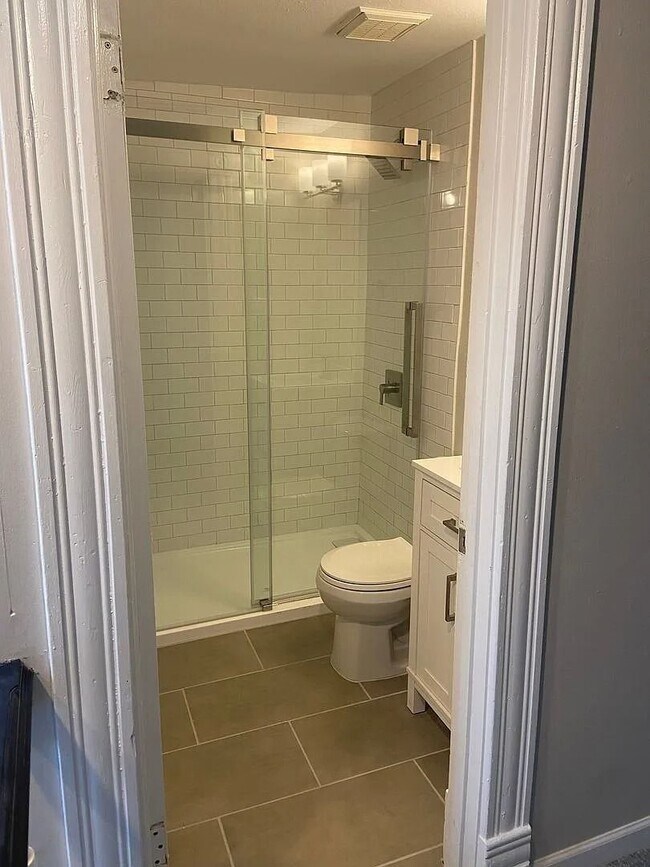 Building Photo - 2220 S 9th St