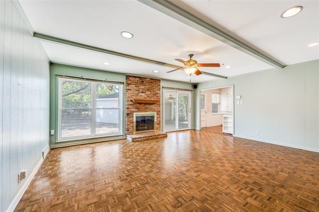 Building Photo - 3580 Ainsworth Dr