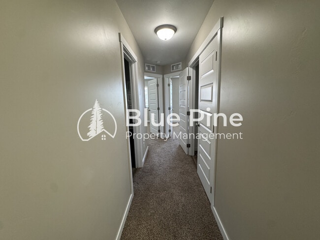 Building Photo - 2829 Murwood