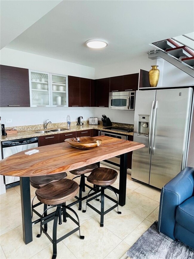 Building Photo - 41 SE 5th St