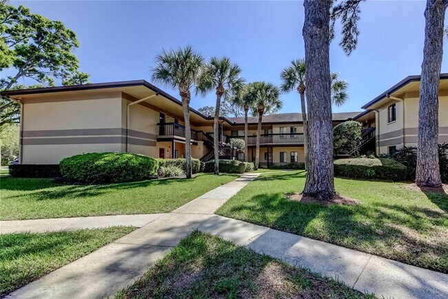 Building Photo - 2673 Sabal Springs Cir