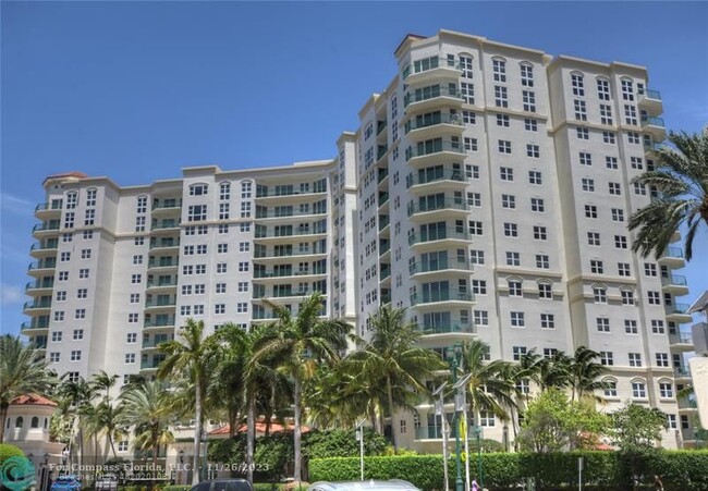 Primary Photo - 20000 E Country Club Dr