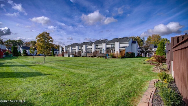 Building Photo - 141 Chestnut Way