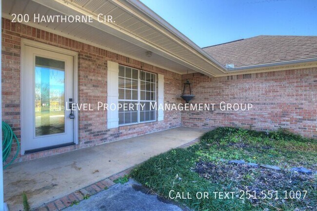 Building Photo - 200 Hawthorne Cir
