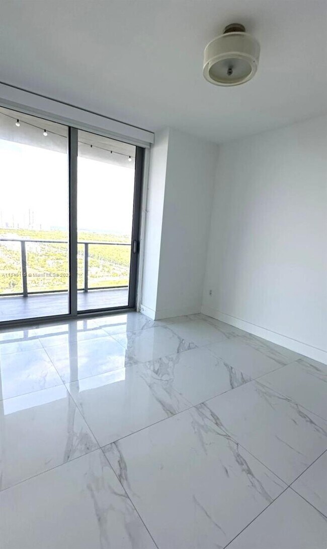 Building Photo - 16385 Biscayne Blvd