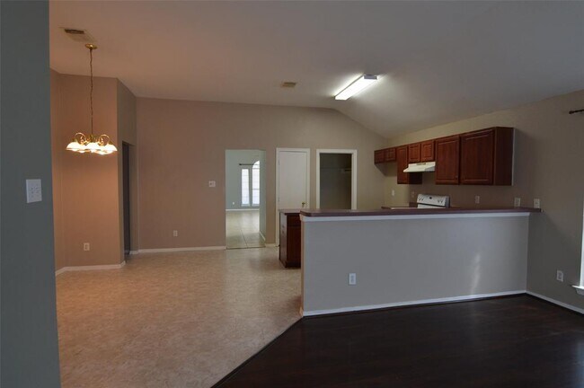 Building Photo - 24119 Wild Horses Ln