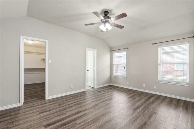 Building Photo - "Spacious 4-Bedroom Haven in Killeen with ...