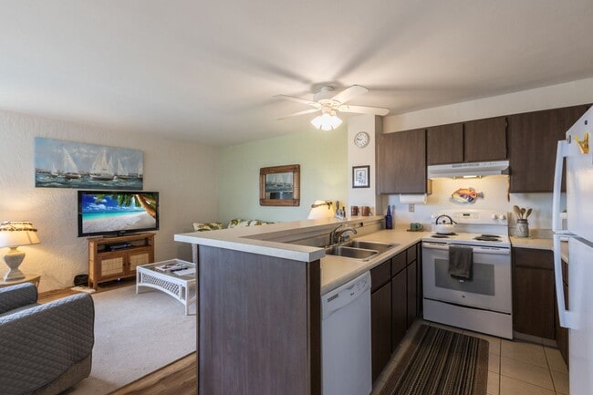 Building Photo - 1 Bedroom Furnished Condo on Alii Drive