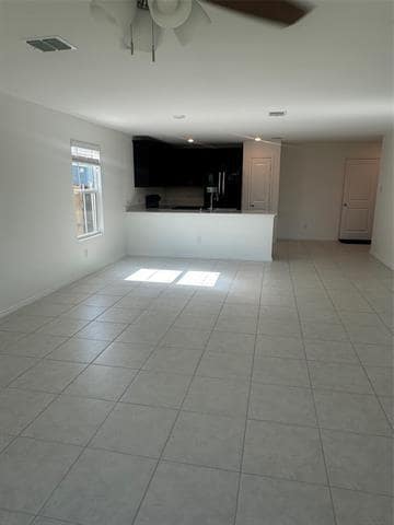 Building Photo - 202 Lemongrass Dr
