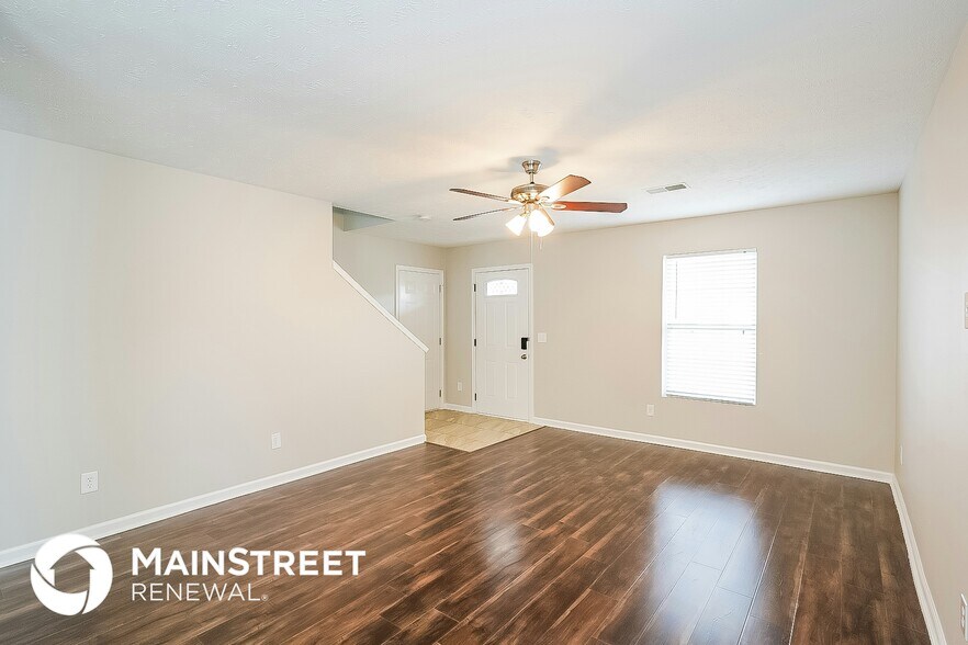 Building Photo - 2815 Creekbend Dr