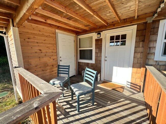 Building Photo - 9640 Nika Trail NW