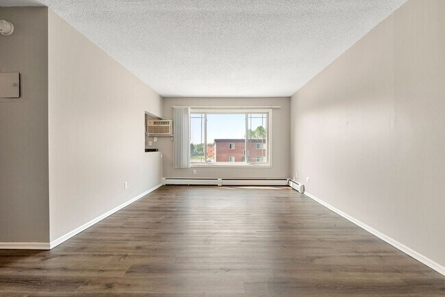 Building Photo - Granite City Apartments 2 Bedroom Apartment Home