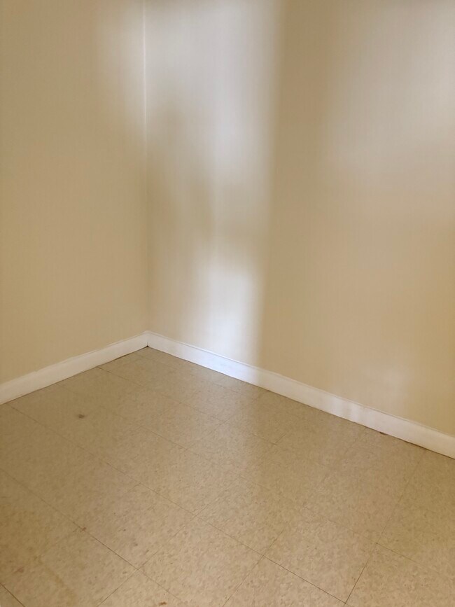 Building Photo - 35 Fairmount Pl