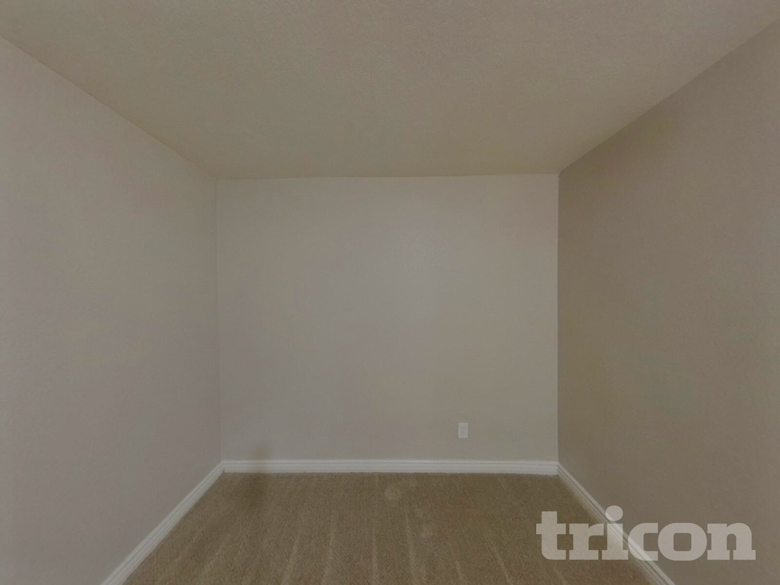 Building Photo - 1128 E Jensen St